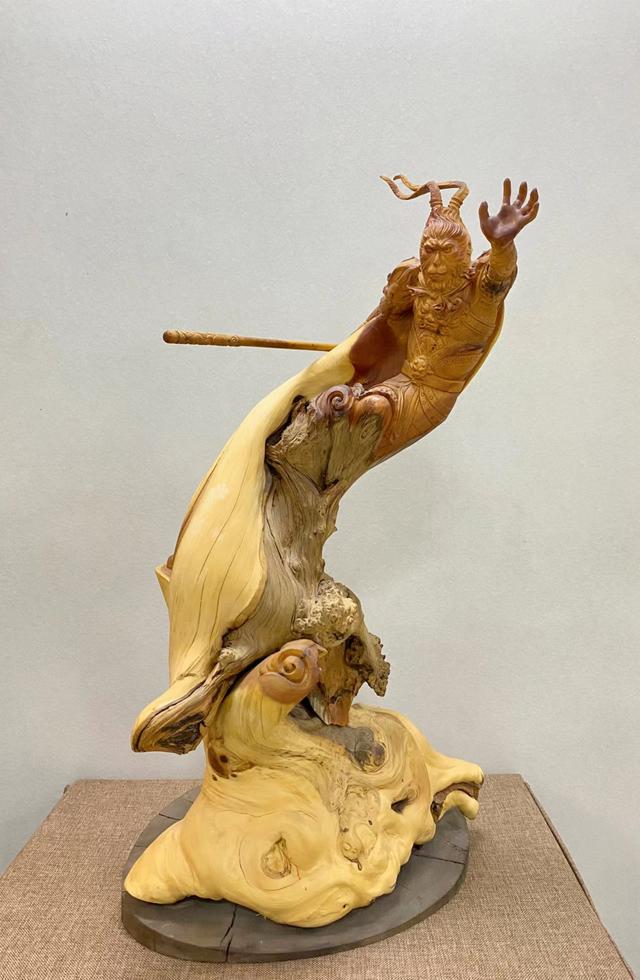 張義大師獲聘北京工美珠寶首席雕刻設(shè)計(jì)師 電腦動(dòng)畫設(shè)計(jì)與傳統(tǒng)工藝的融合